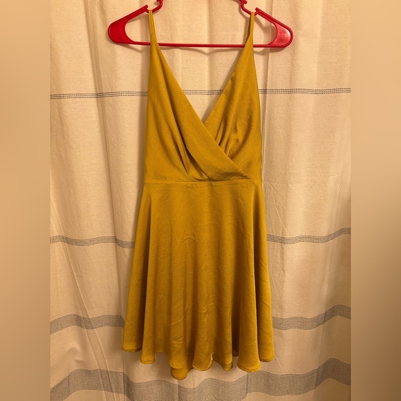 ⚜️ Gold Draped Dress size Large ⚜️ - Picture 1 of 4